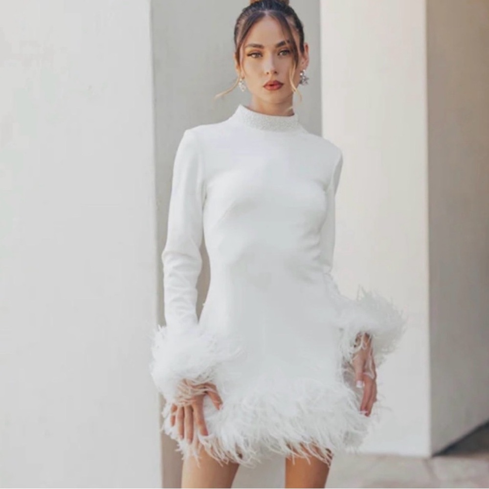 UNTAMED PETALS BY AMANDA JUDGE White Long Sleeve Feather Trim Mini Dress